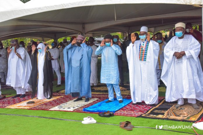 DR. BAWUMIA (MIDDLE) AT CONGREGATIONAL PRAYERS