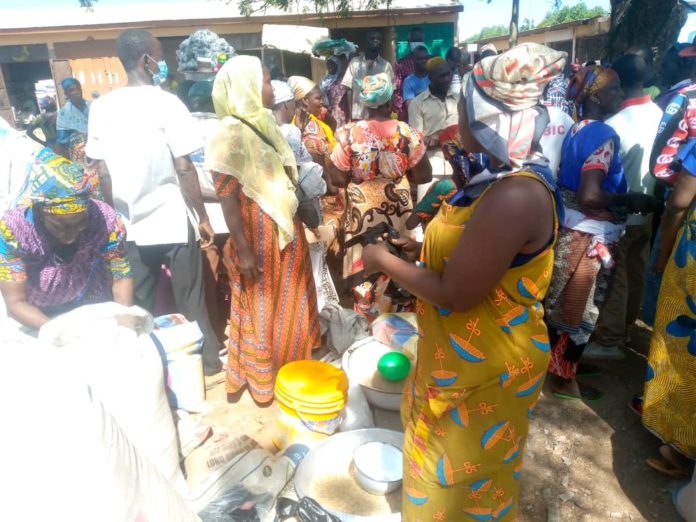 TRADERS AT BOLGATANGA MARKET